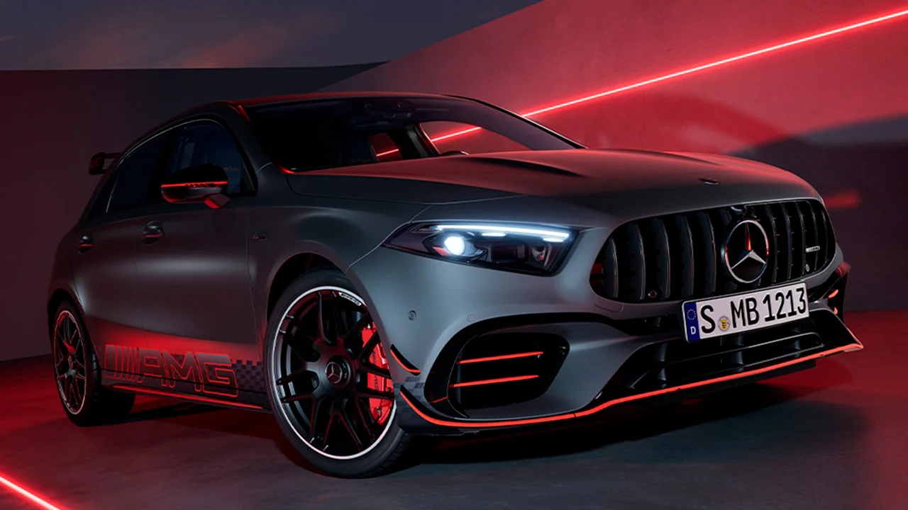 Alemautos-mercedes-benz-amg-a-45-s-exterior-luces