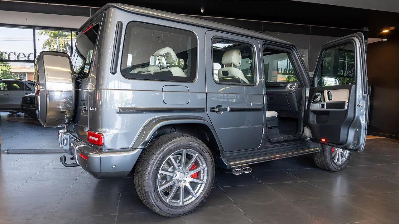 Alemautos-mercedes-benz-amg-g63-tooltip-puertas-new