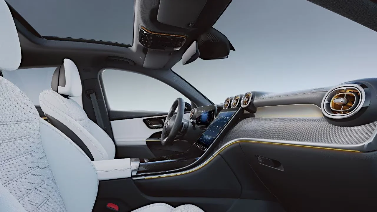 Mercedes-benz-alemautos-derecha-glc-300e-4matic-coupe-amg-line