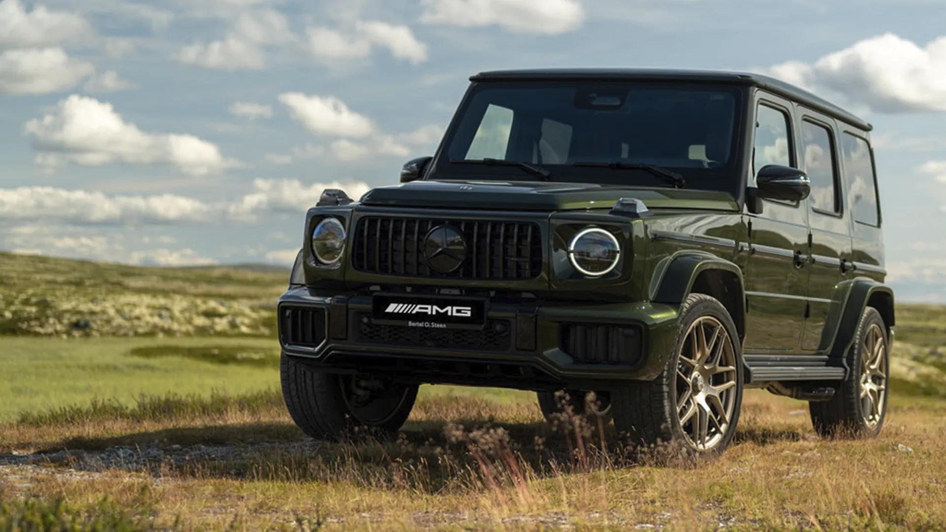 Alemautos-mercedes-benz-amg-g63-exterior-mobile-new