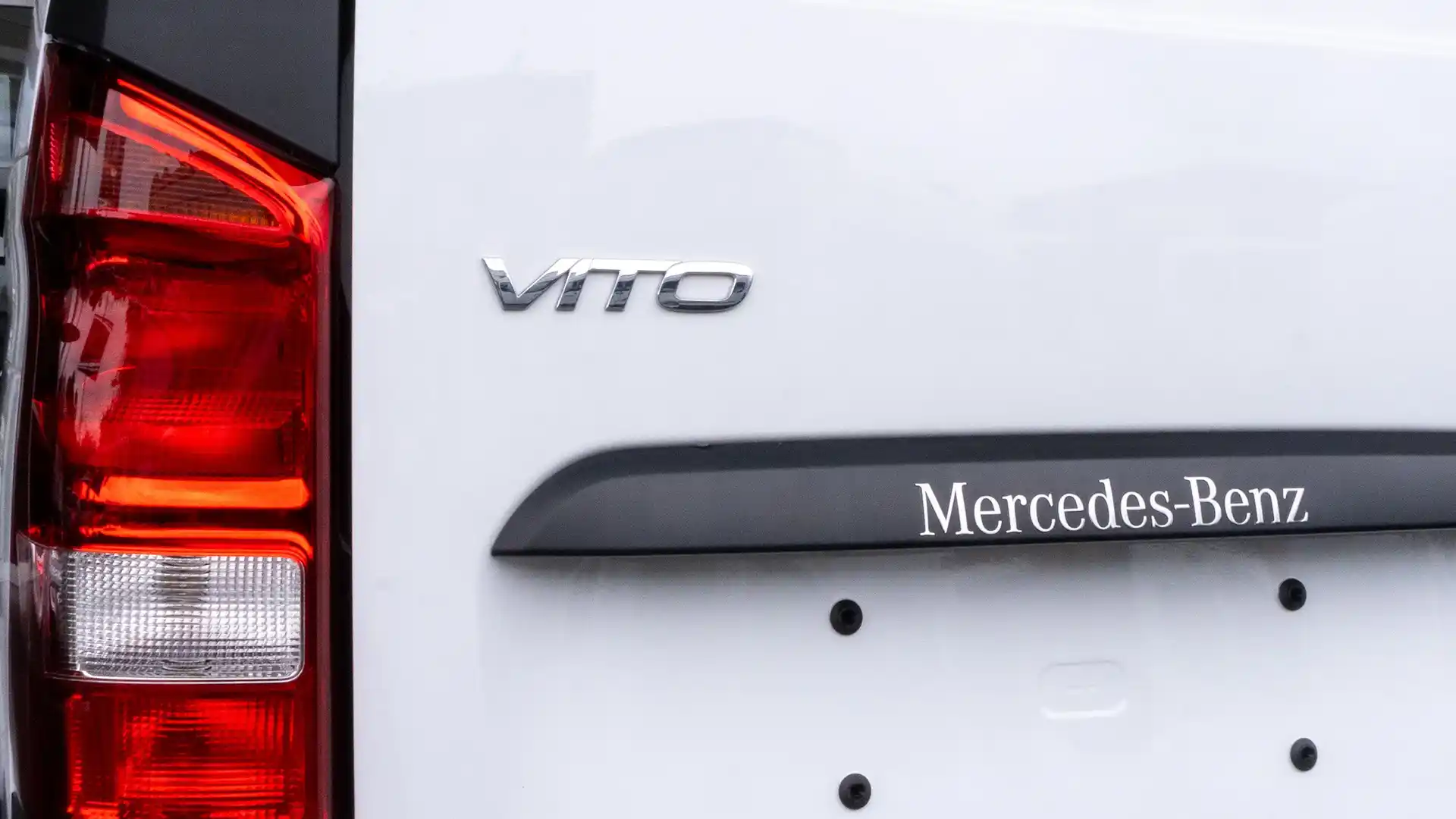 Alemautos-mercedes-benz-vito-114-cerrada-exterior-tooltip-2