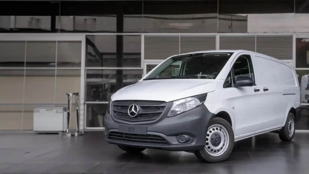 Alemautos-mercedes-benz-vito-114-cerrada-hero