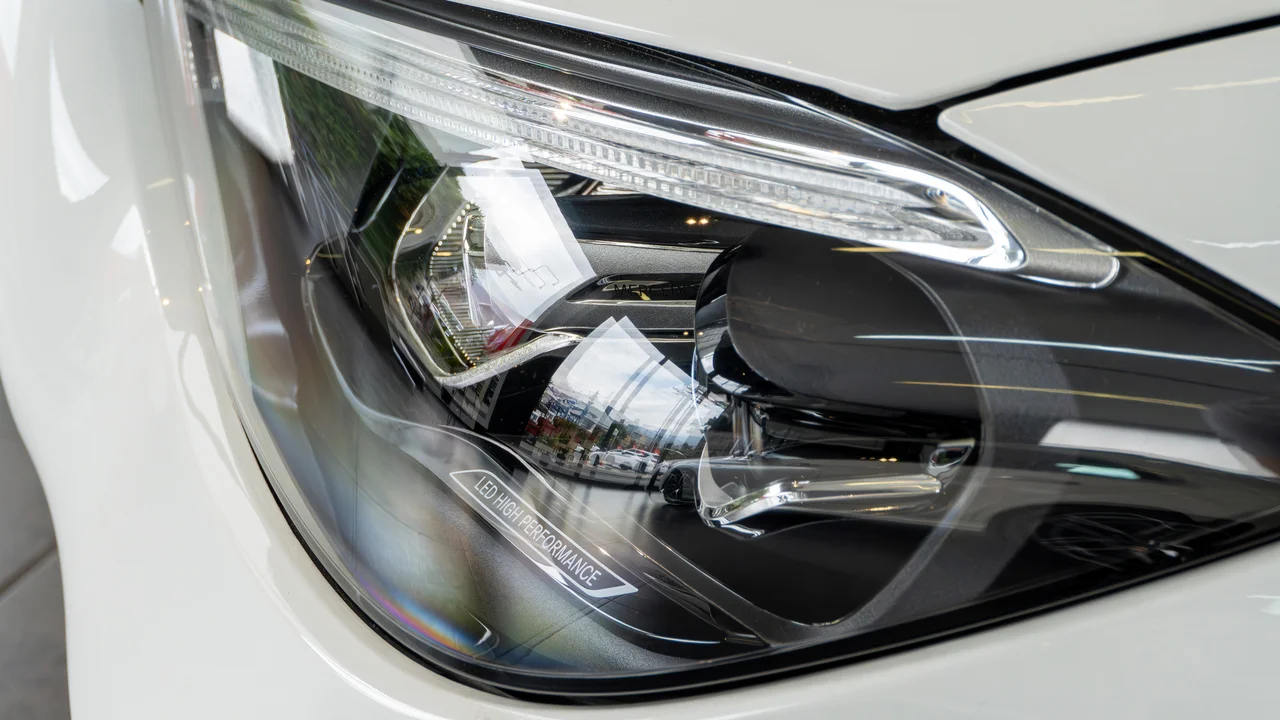 alemautos-mercedes-benz-c-43-luces-new