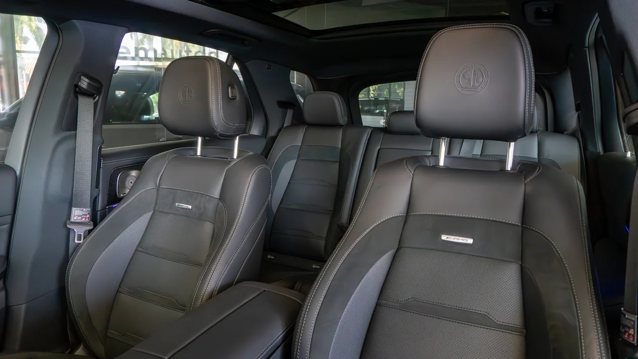 alemautos-mercedes-benz-gle-63s-asientos-v2