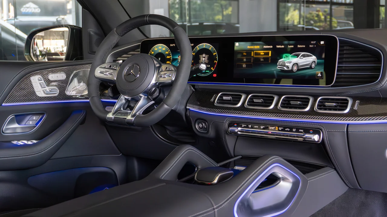 alemautos-mercedes-benz-gle-63s-consola-v2