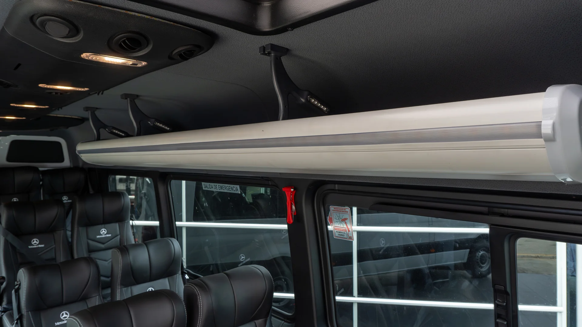 Mercedes-benz-alemautos-interior-tooltip-3-sprinter