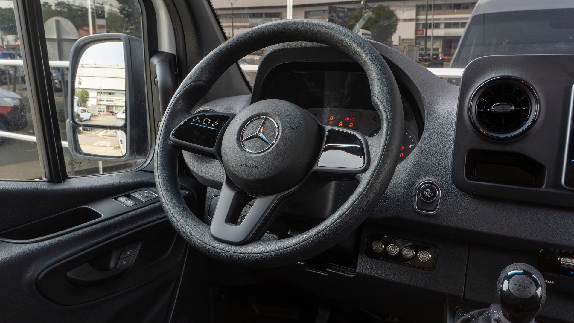 Mercedes-benz-alemautos-interior-tooltip-2-sprinter