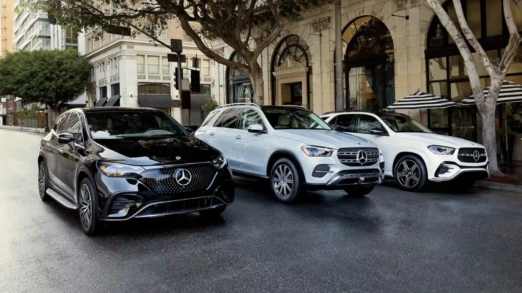 Tecnología y lujo interior en los carros Mercedes-Benz