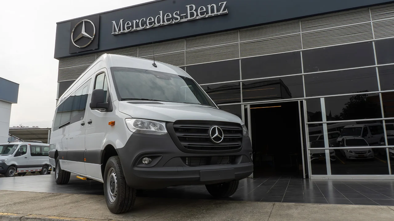 Mercedes-benz-alemautos-izquierda-sprinter