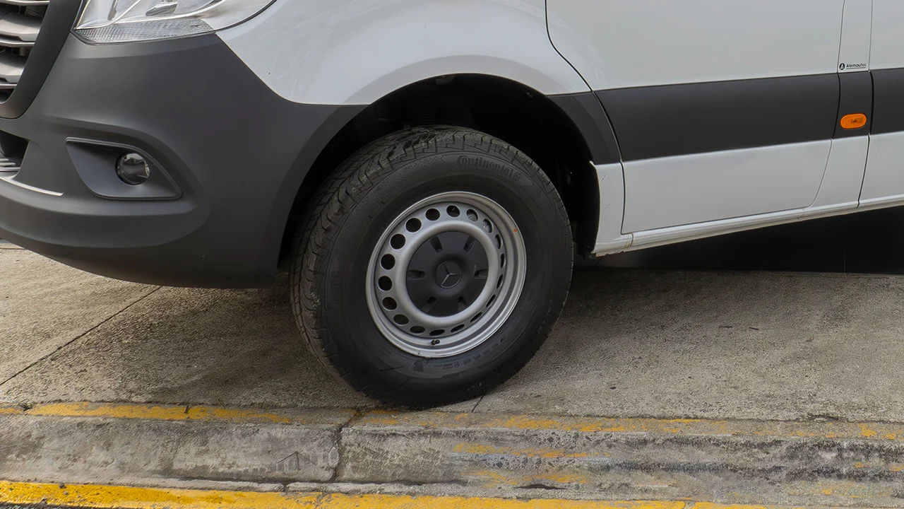 Mercedes-benz-alemautos-exterior-tooltip-1-sprinter