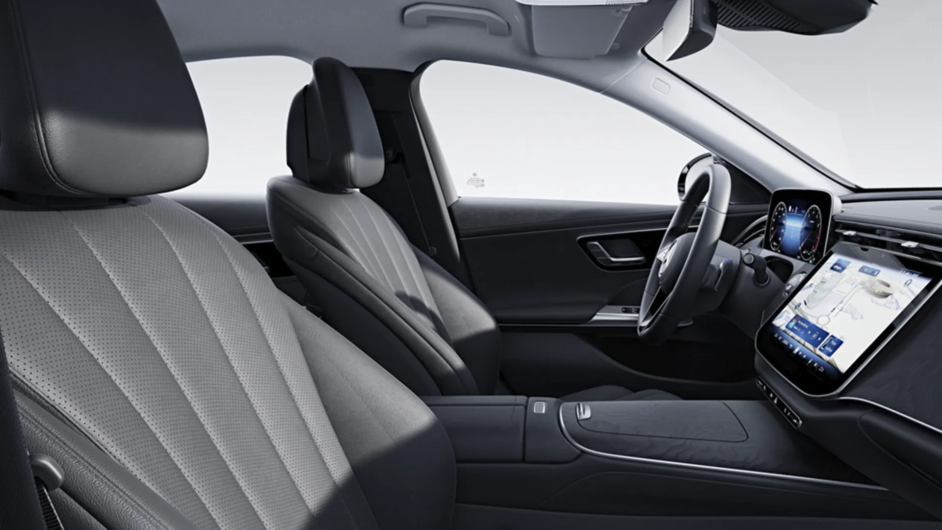 Alemautos-mercedes-benz-e300e-interior-mobile