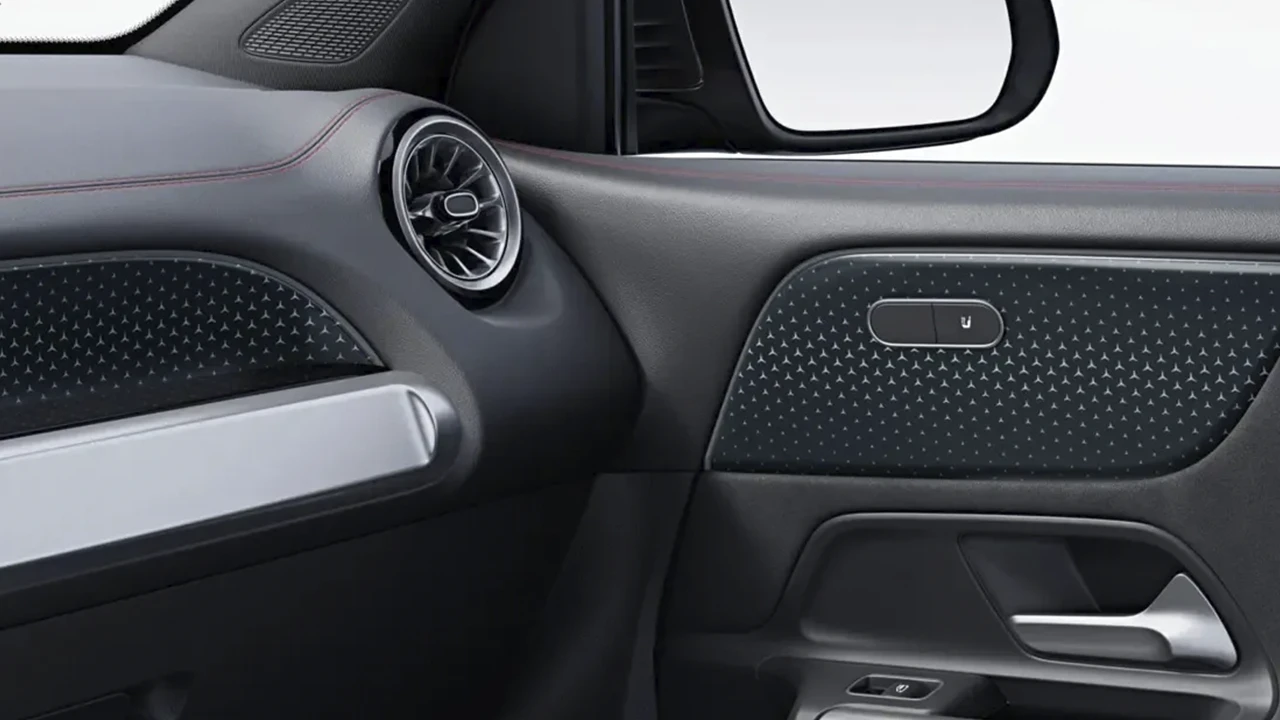 Mercedes-benz-alemautos-interior-tooltip-4-eqa-350-4matic