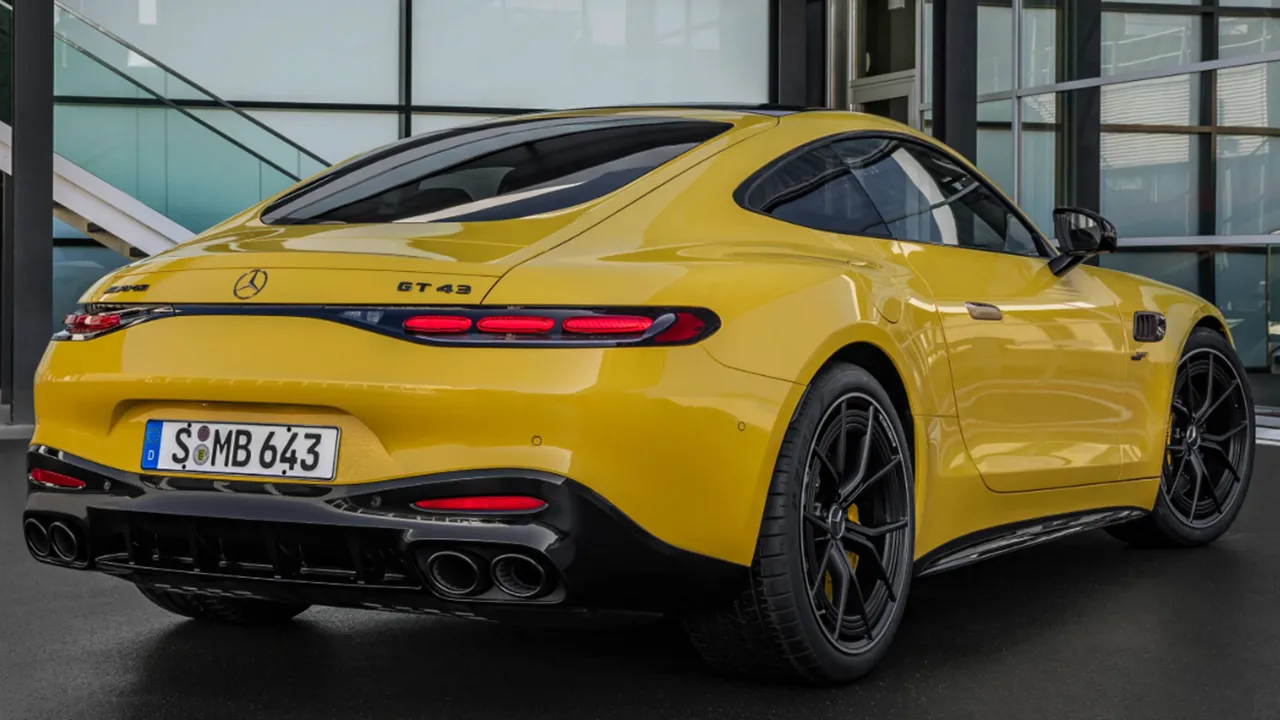 alemautos-mercedes-benz-maletero-gt-53-new
