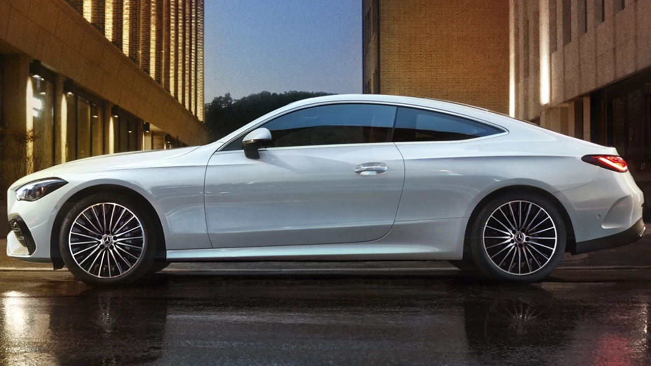alemautos-mercedes-benz-cla-200-ext-puertas-new